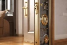 防盗门闭合器安装步骤详解-帮帮直通车